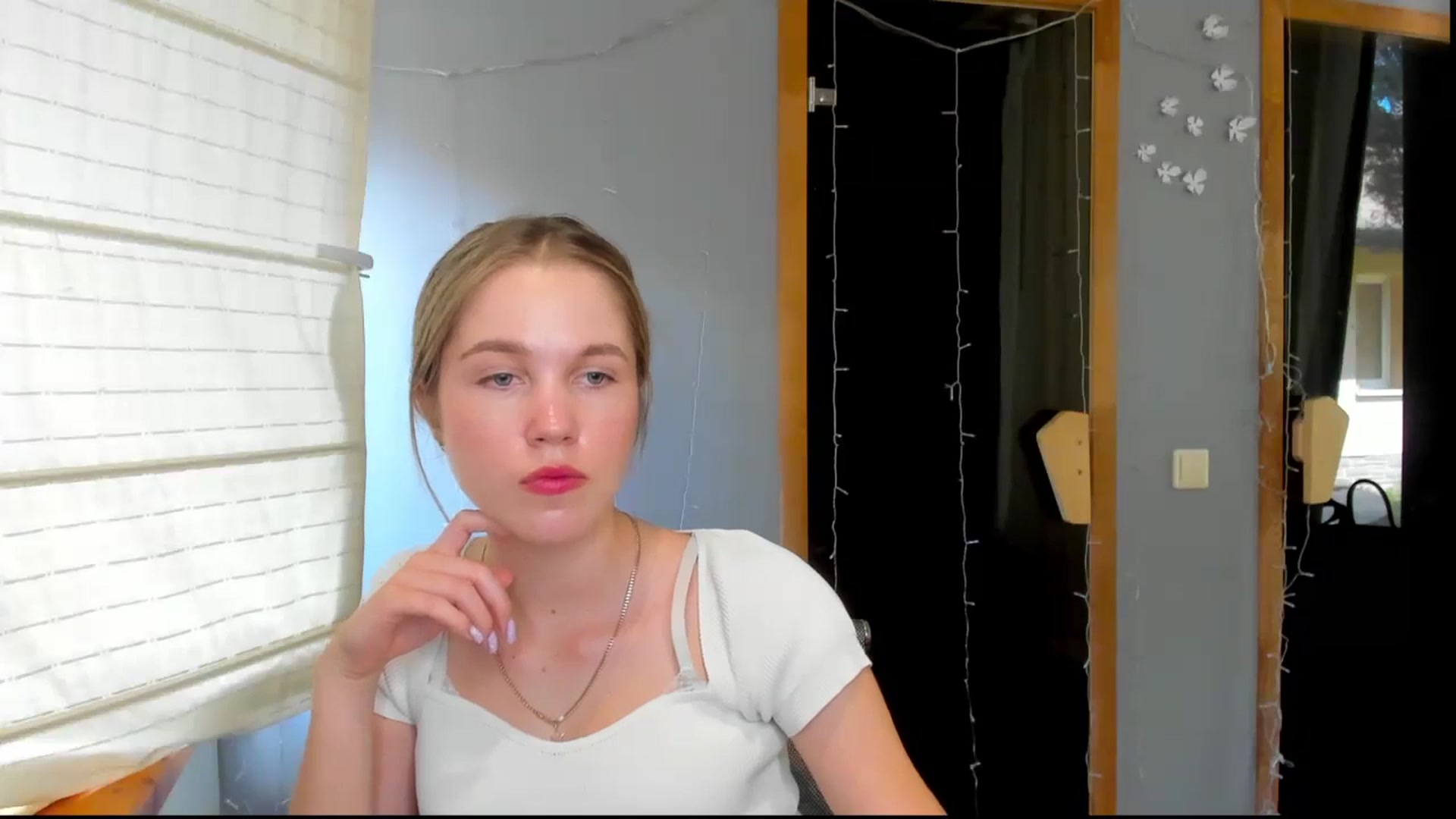 Kate_Lewiss video thumbnail