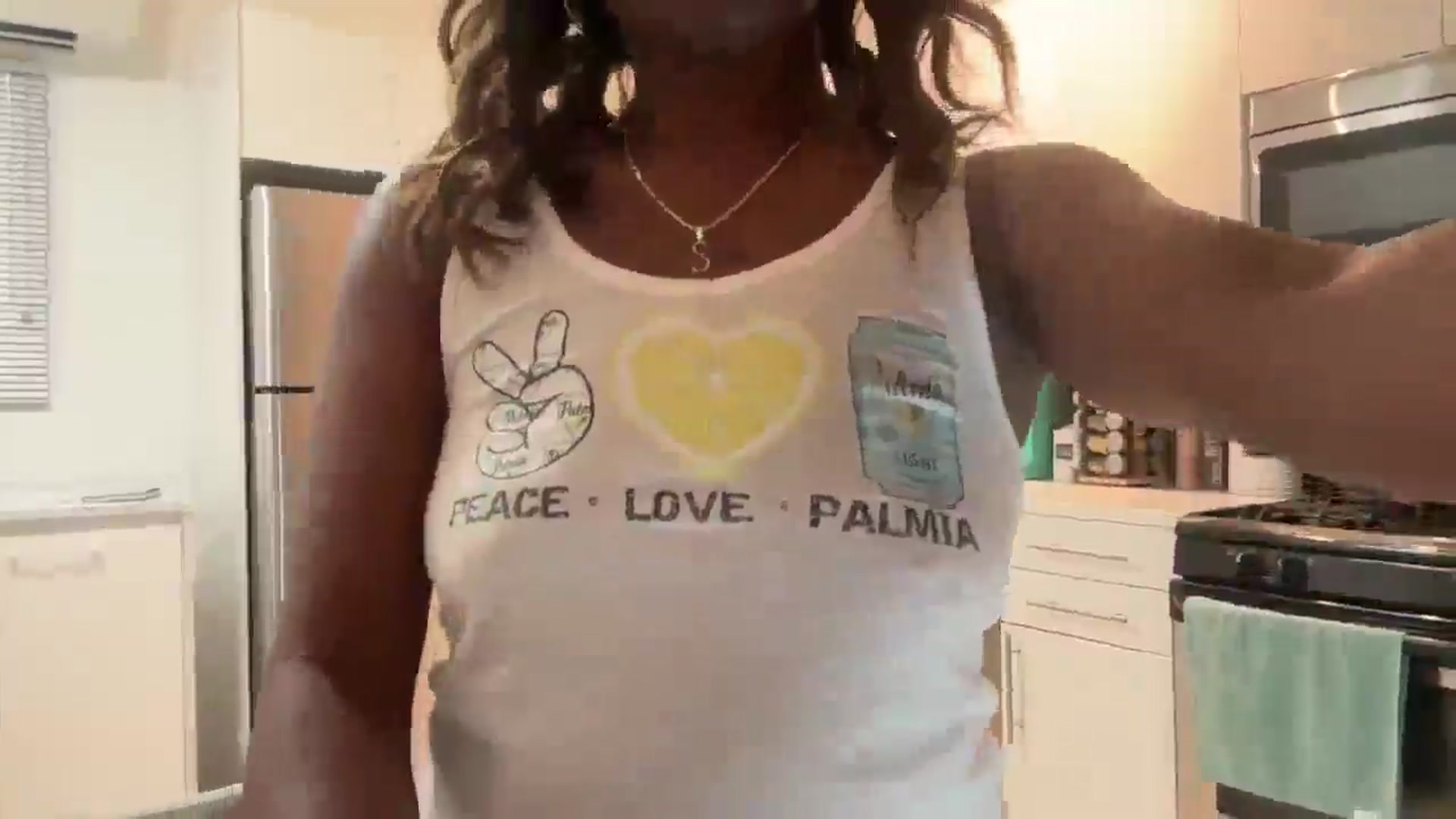 QueenSimone video thumbnail