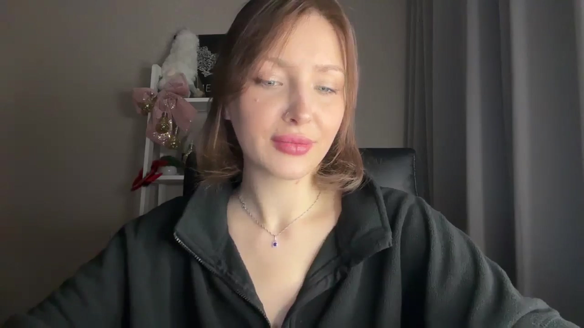 Di_Pearl video thumbnail
