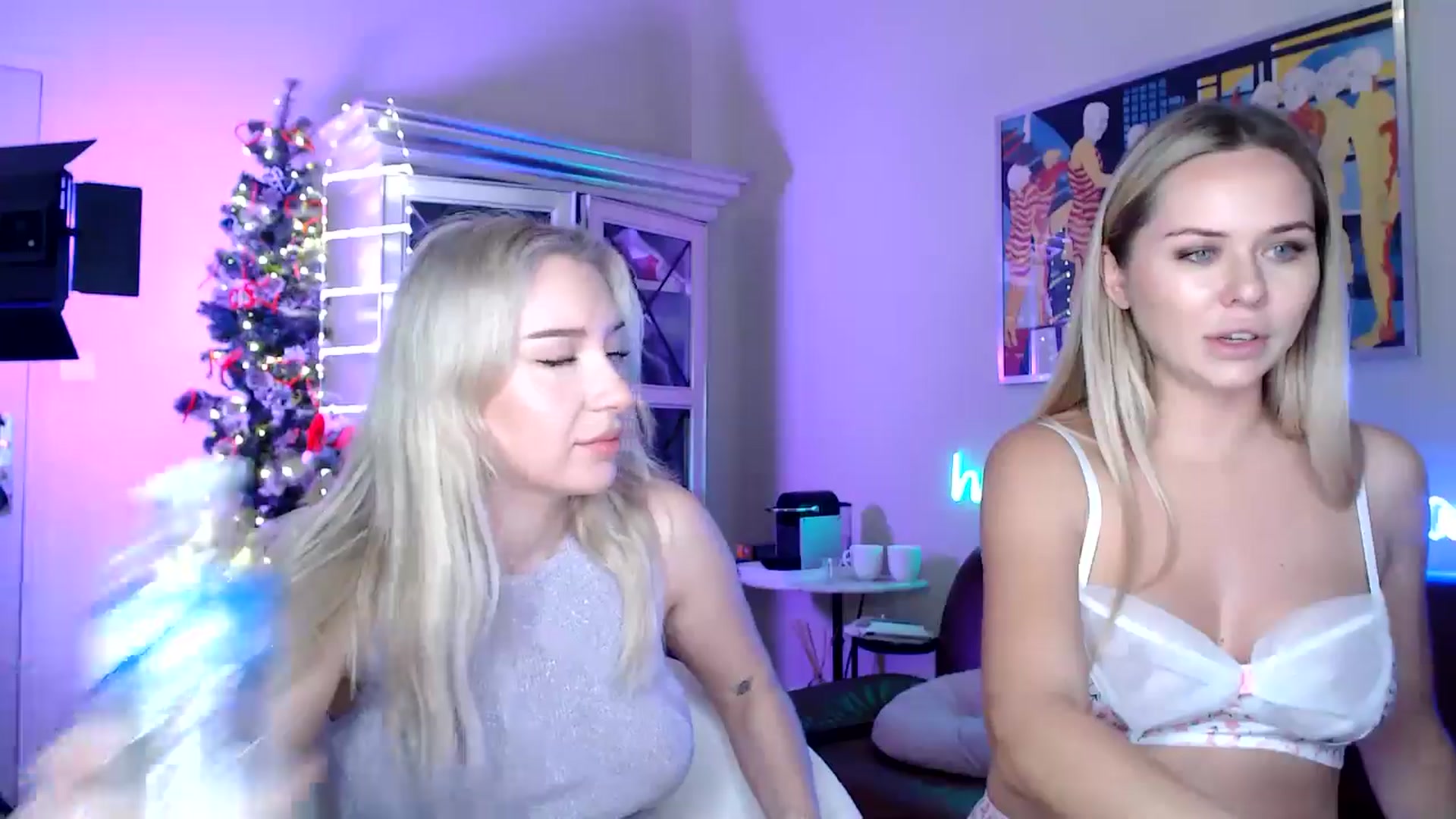 PetiteAvax video thumbnail