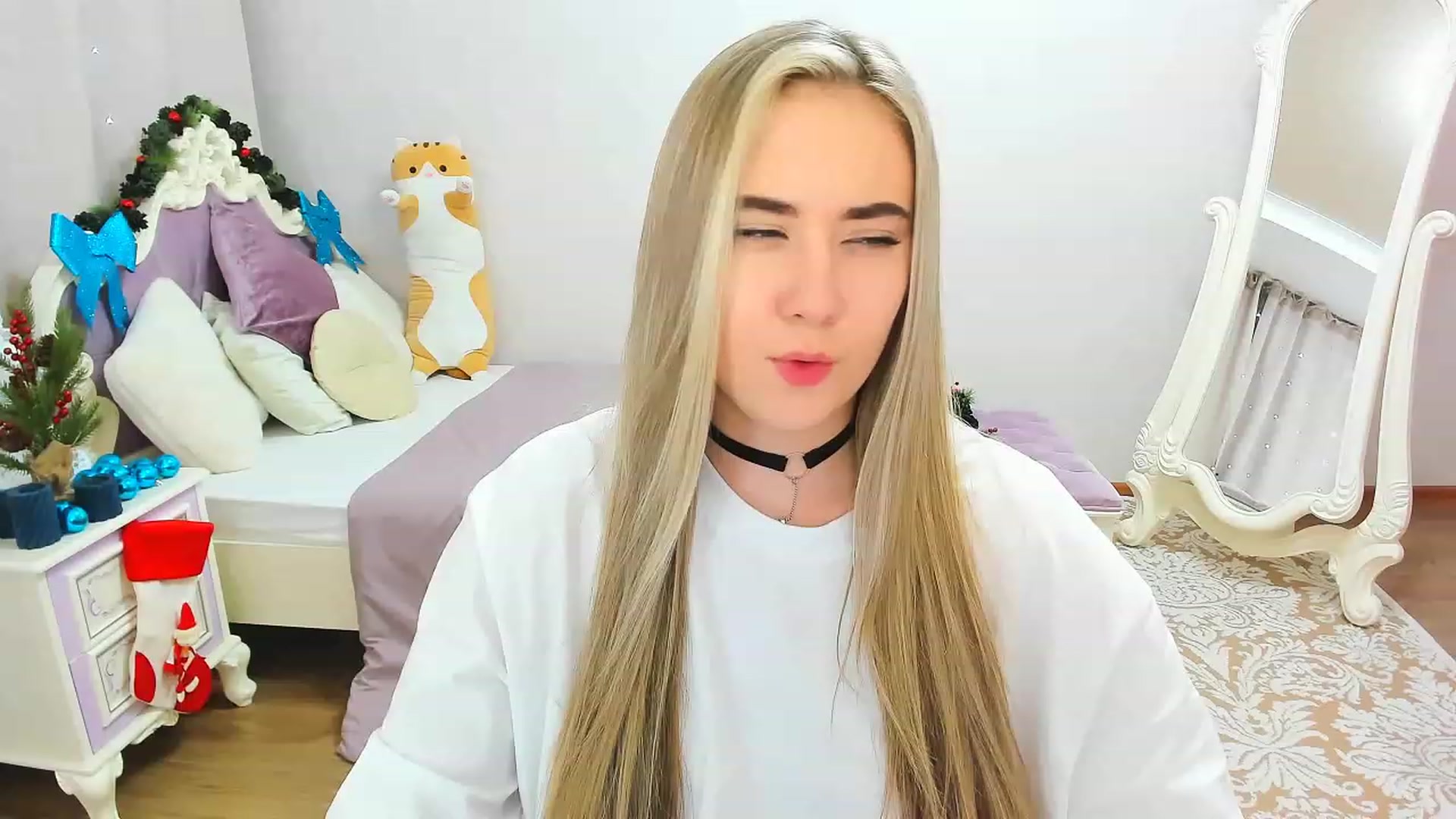 Auroraa__ video thumbnail