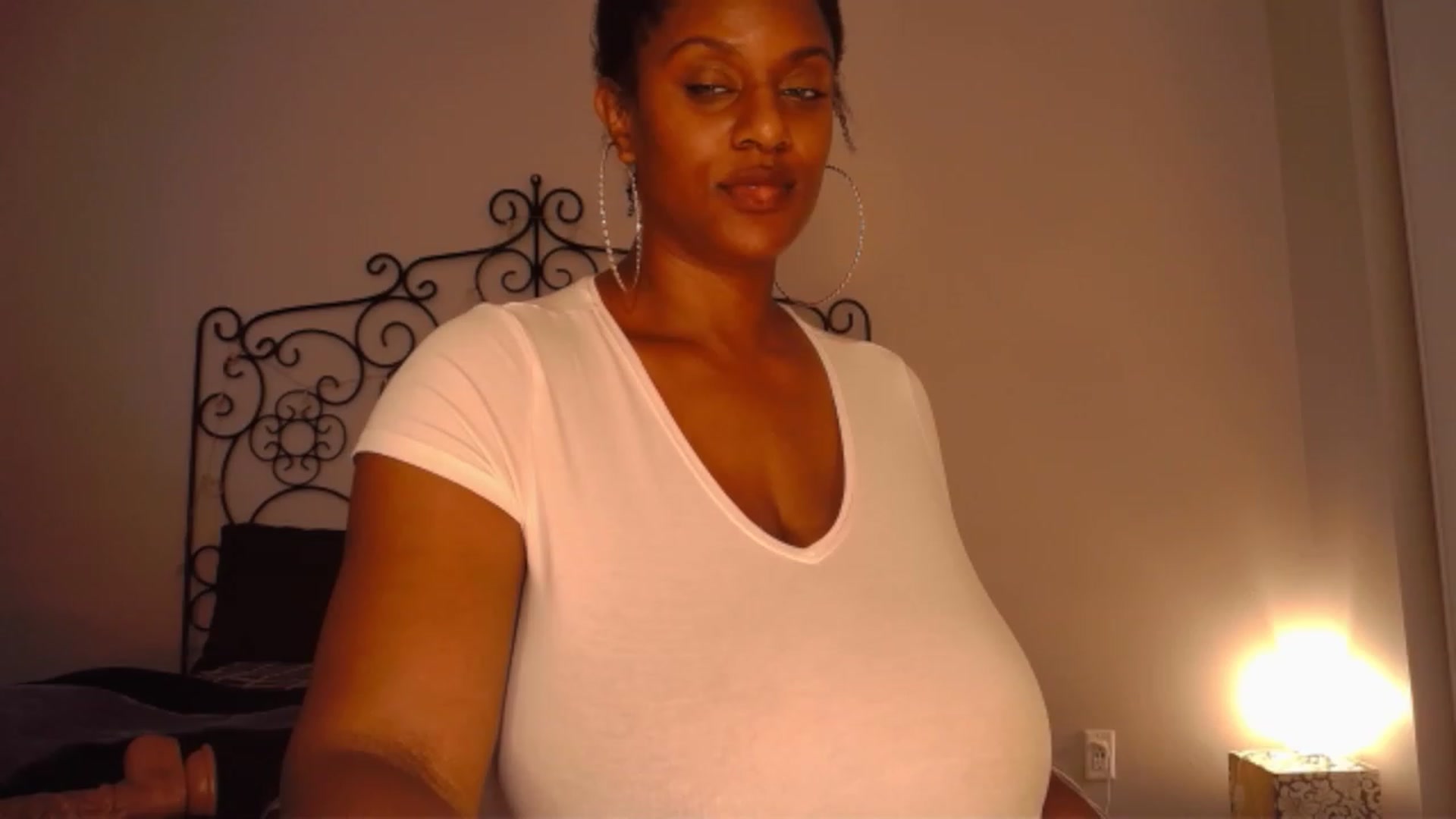 TheIconicGirl video thumbnail