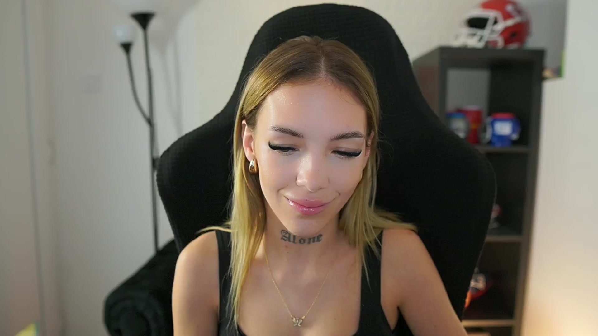 Alexxisky video thumbnail