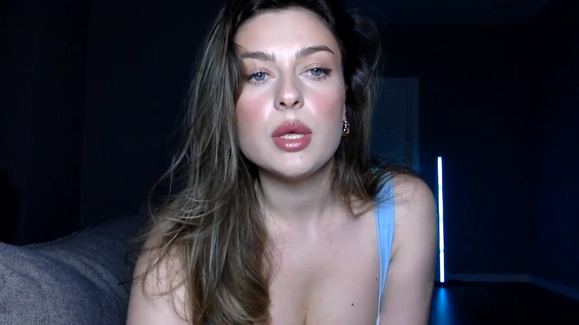 SindiMoon video thumbnail