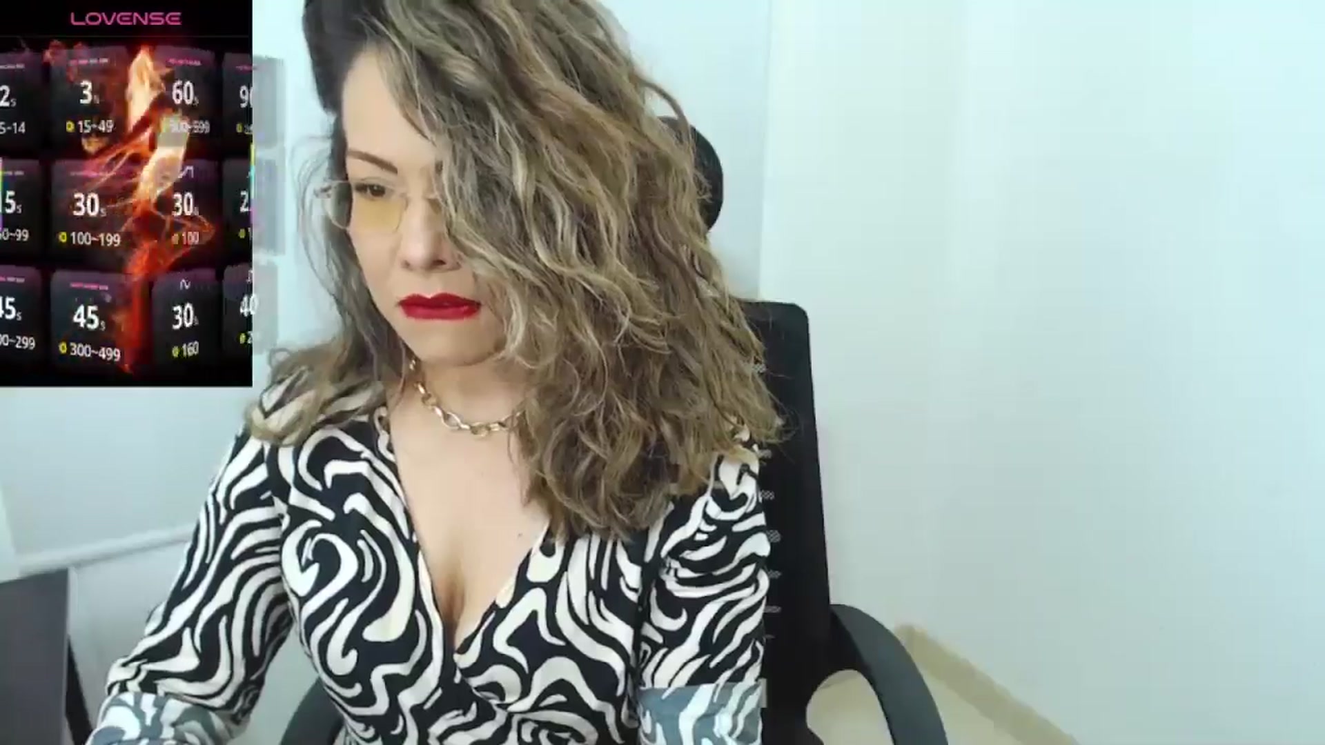 office_secret video thumbnail
