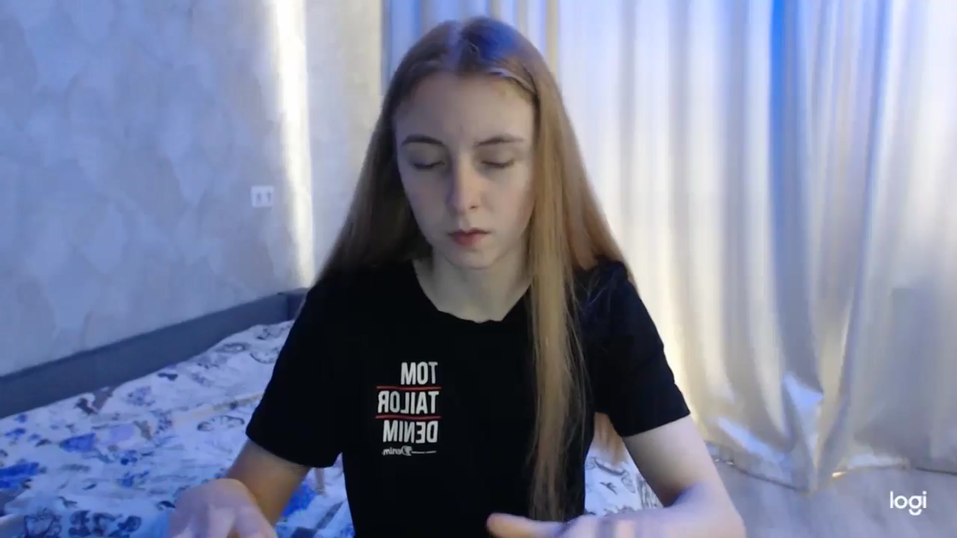 LilCutie video thumbnail