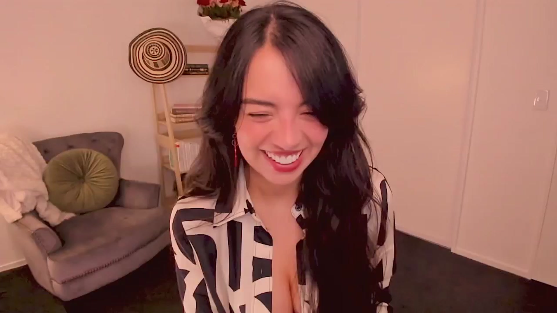 NinaSage video thumbnail