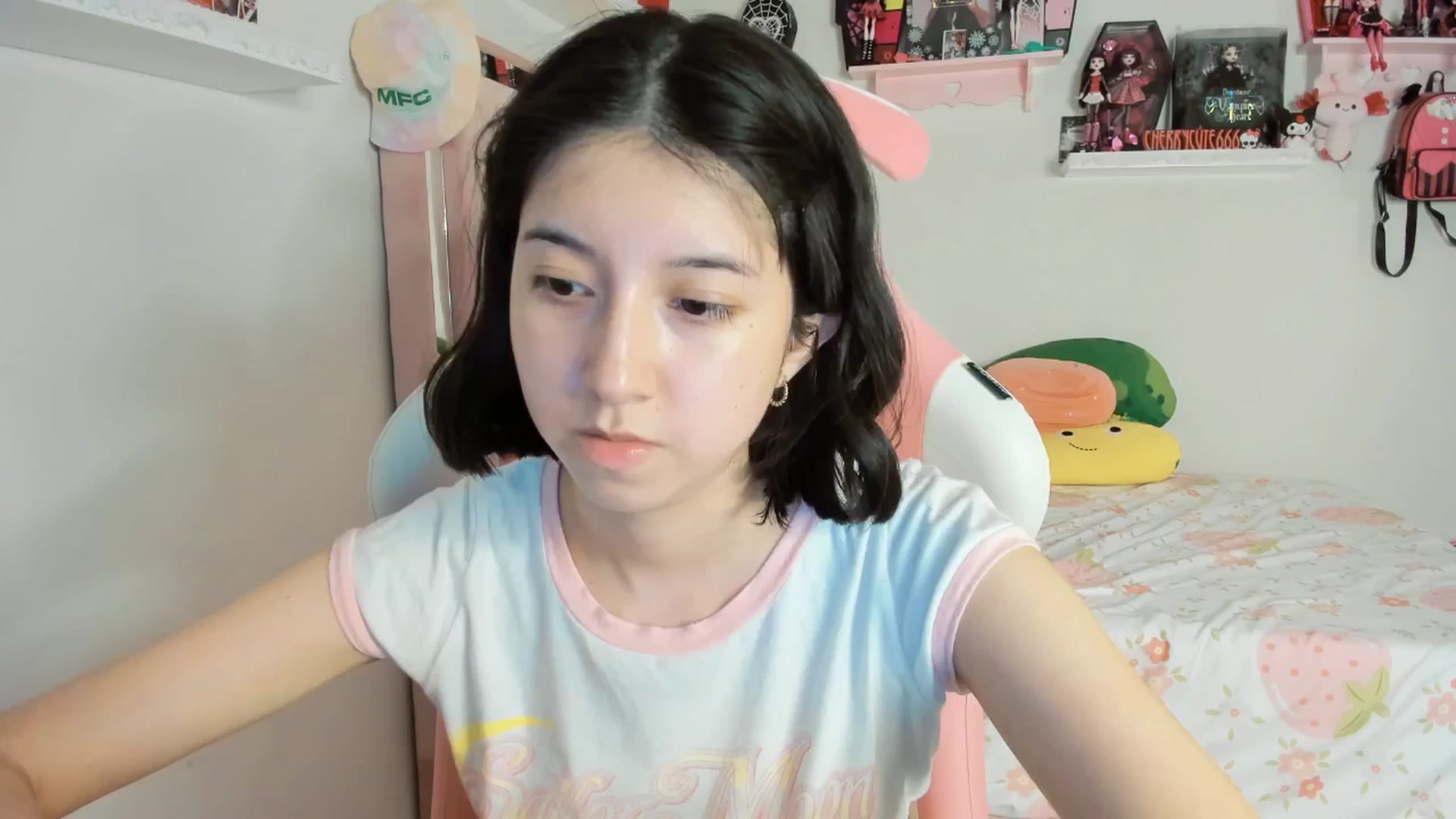 Cherrycute666 video thumbnail