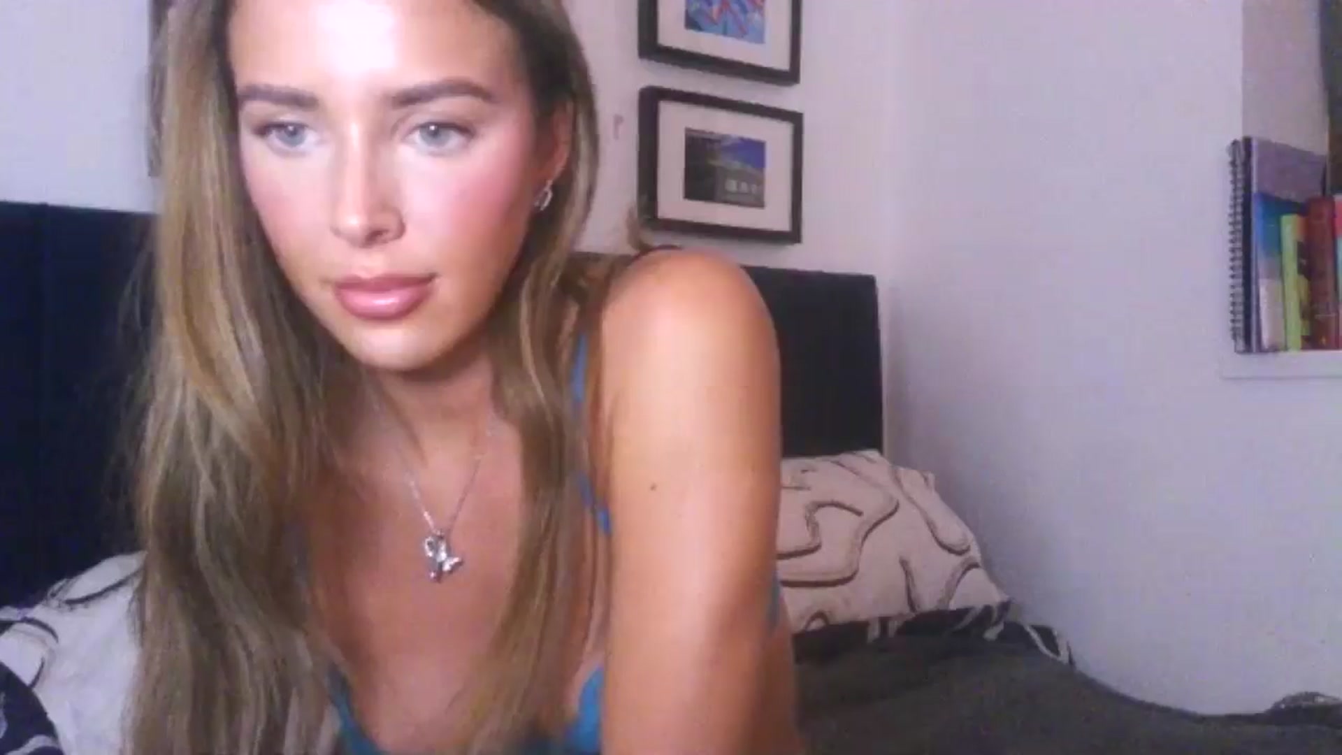 SweetnSluttyx video thumbnail