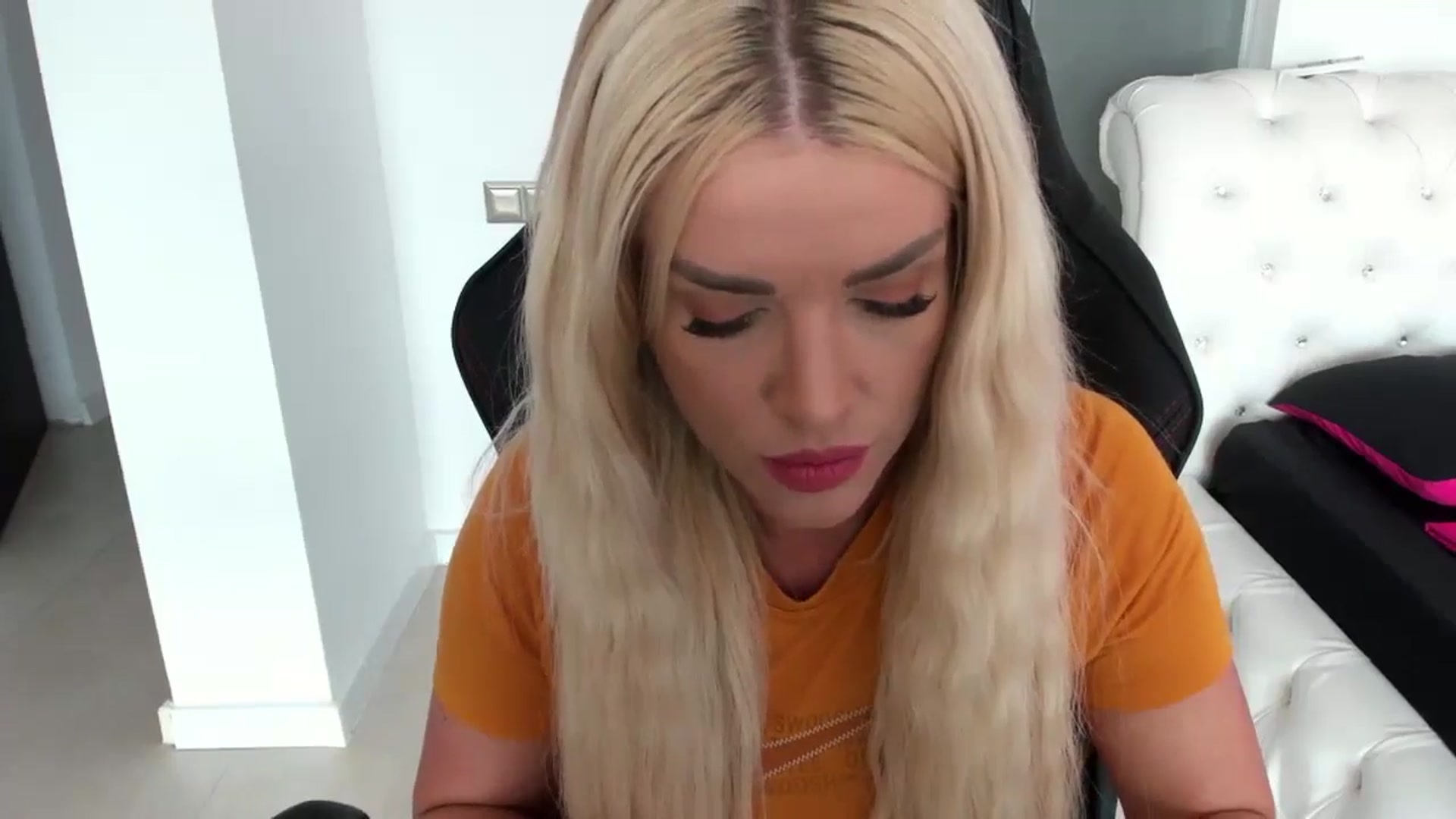Allesia_ video thumbnail