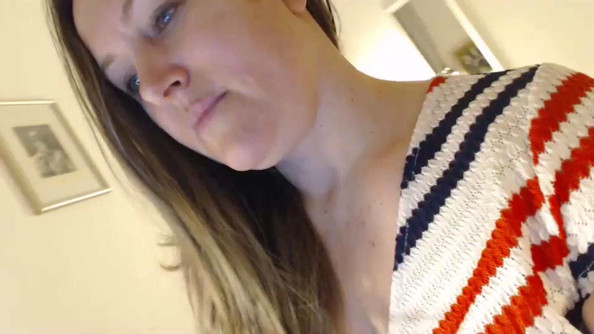 JustLily video thumbnail