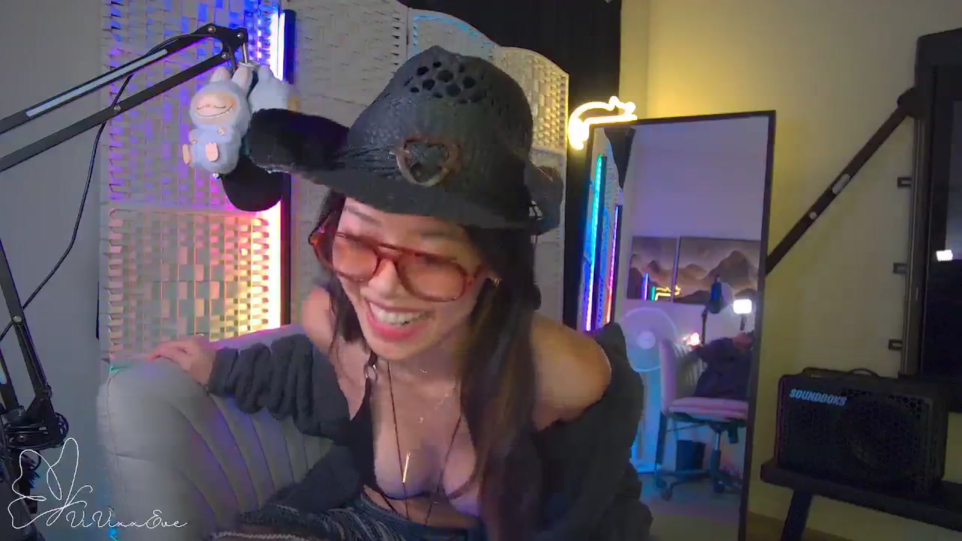 Vivixxeve video thumbnail