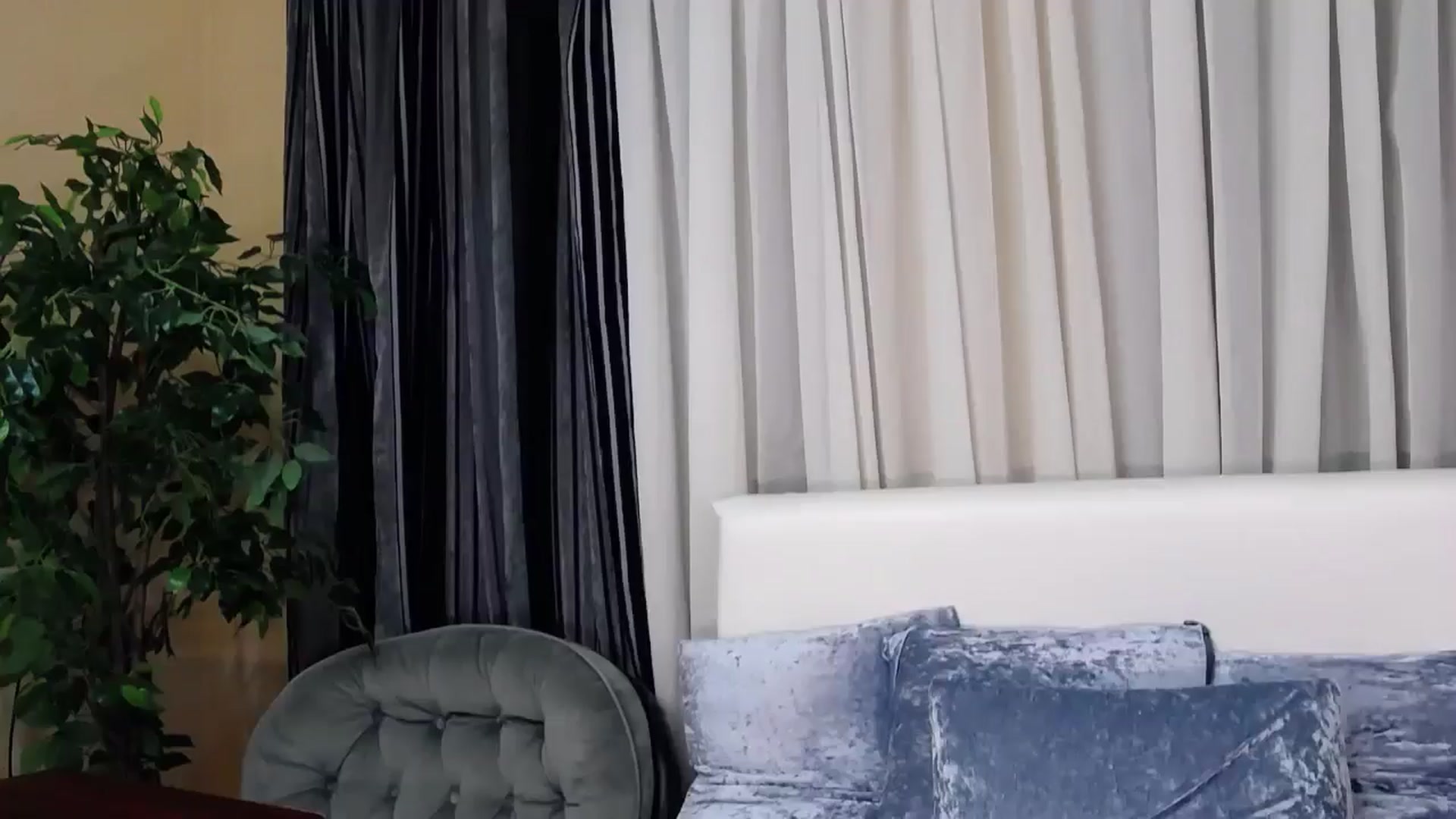 Floured video thumbnail