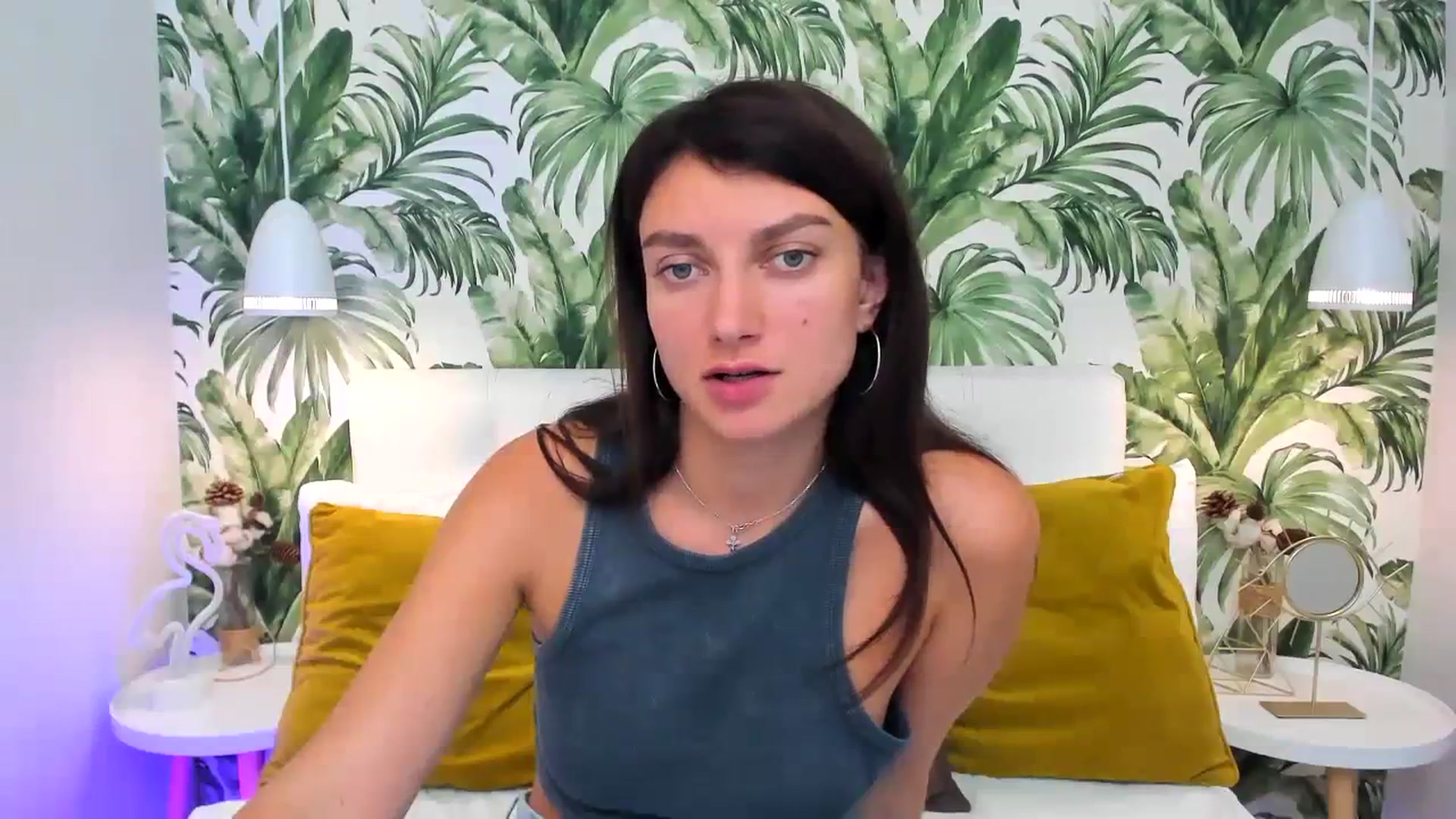 LuckySandra video thumbnail