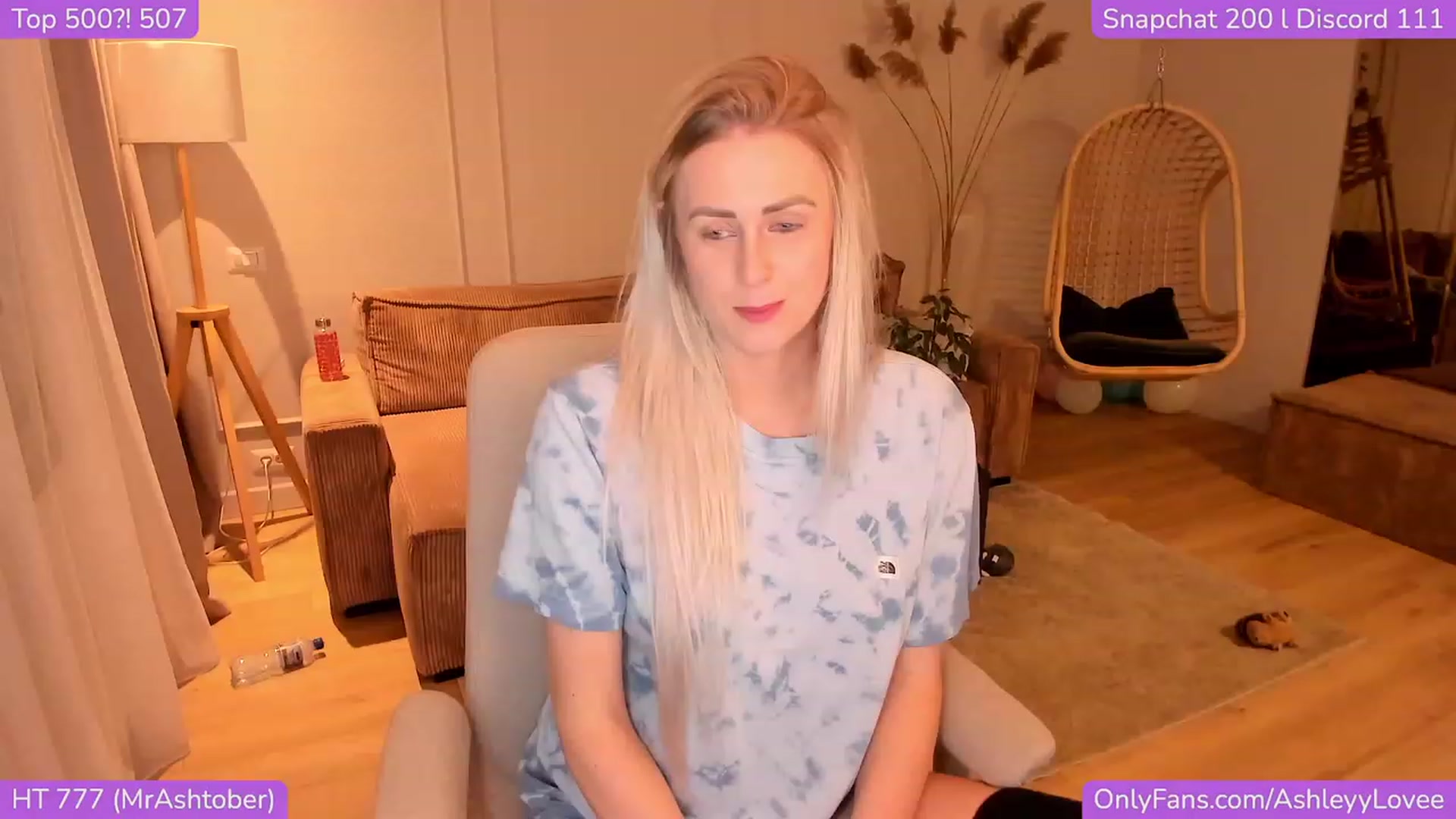 AshleyyLovee video thumbnail