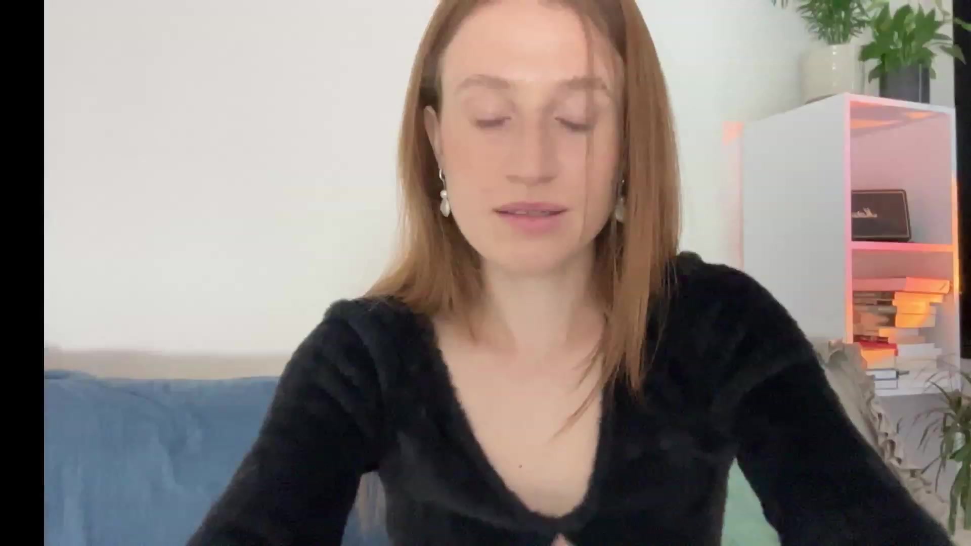 LovelyBvnny video thumbnail