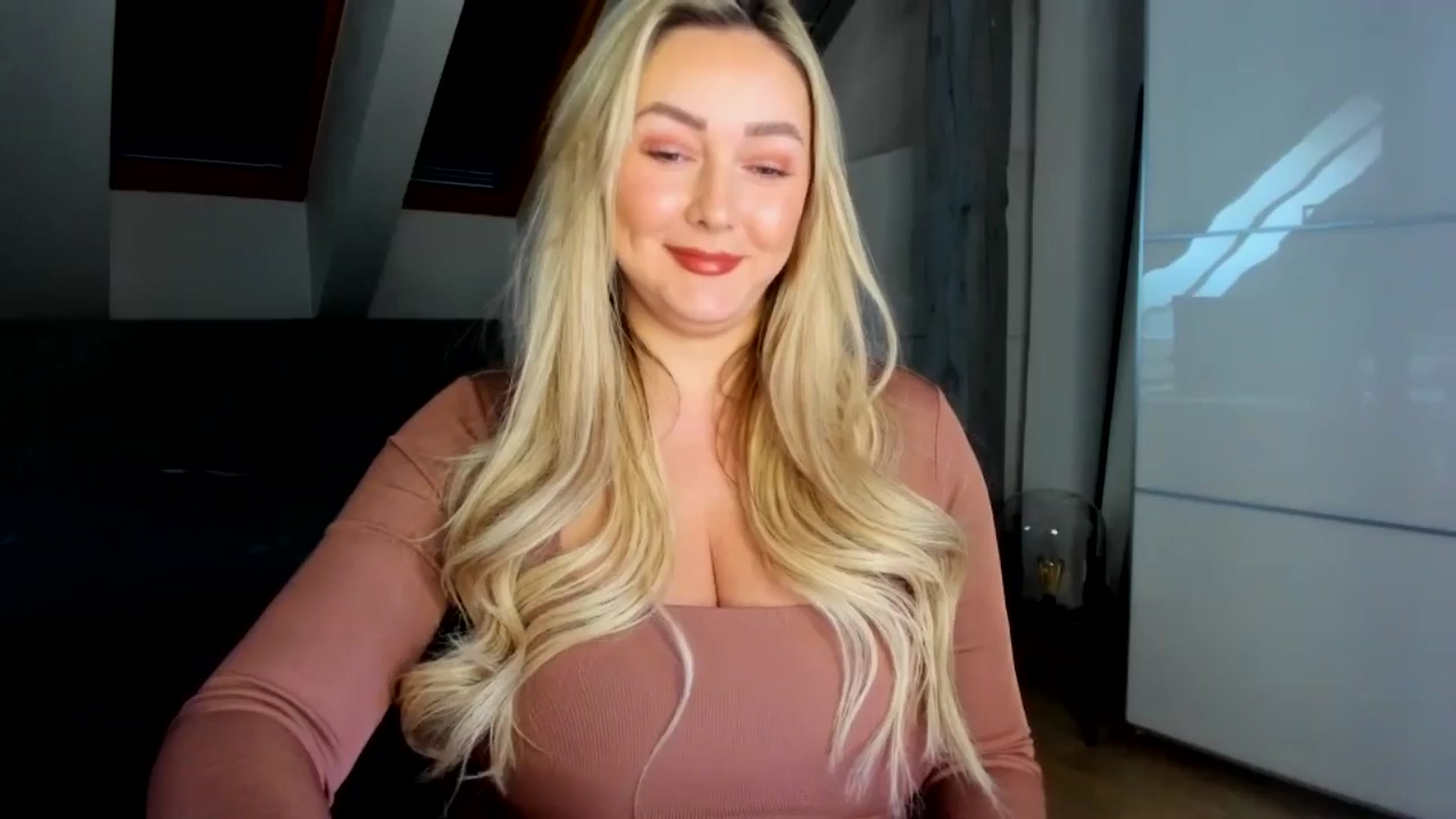 Mi_Ha video thumbnail
