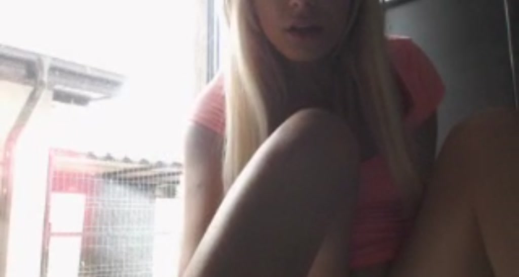 AwesomeBlonde video thumbnail