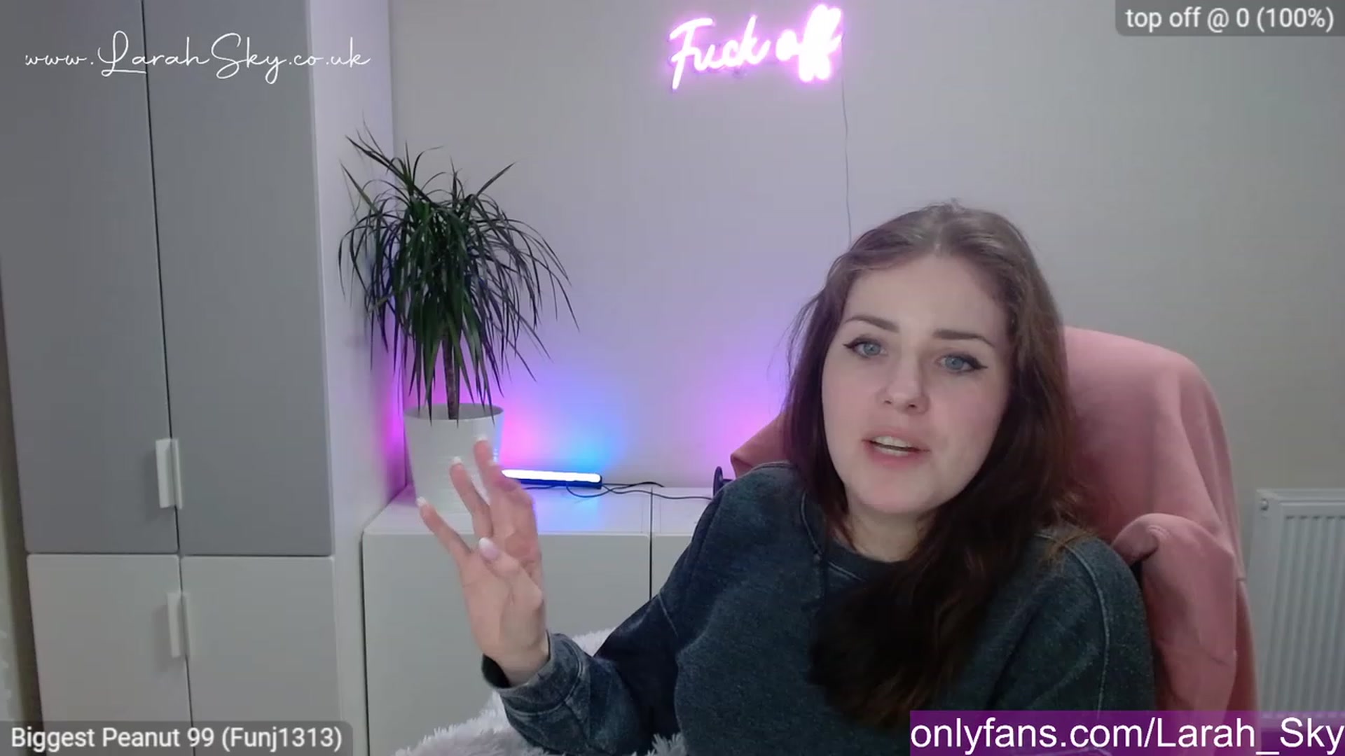 Larah_Sky video thumbnail