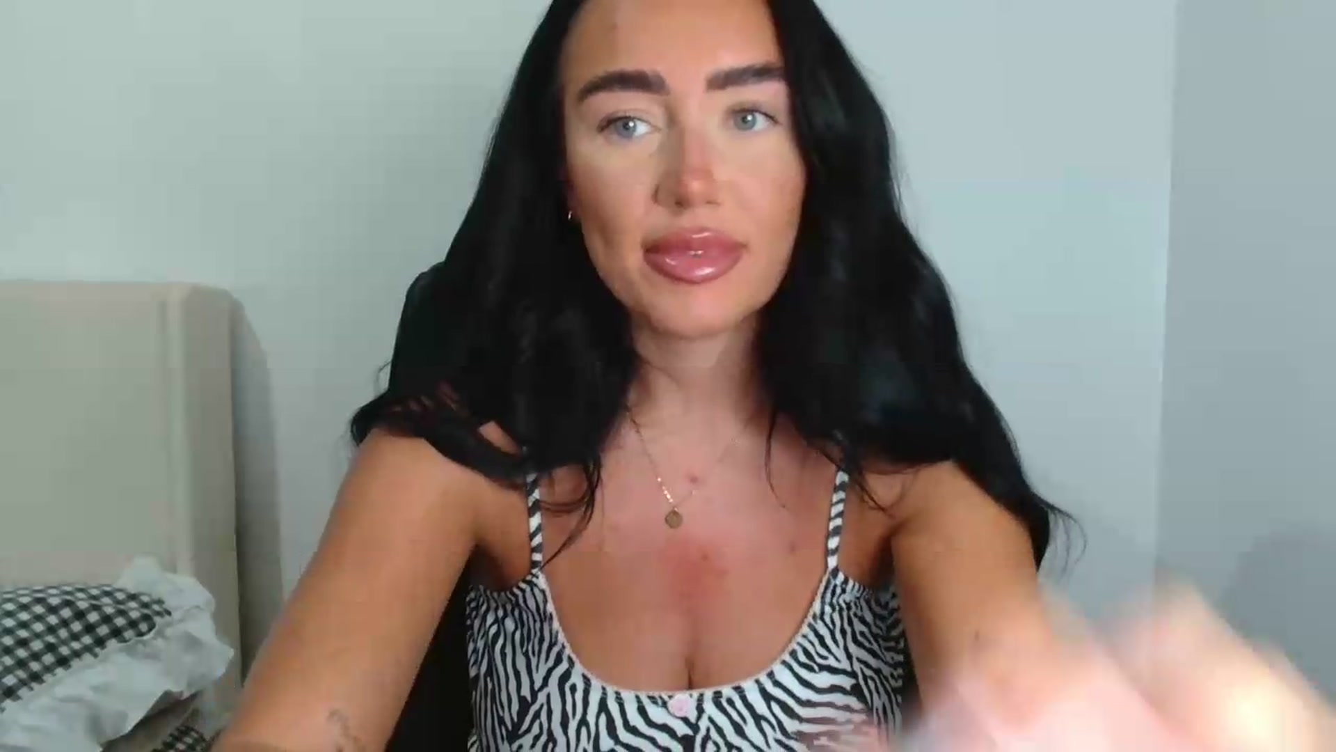 ElleBloom video thumbnail