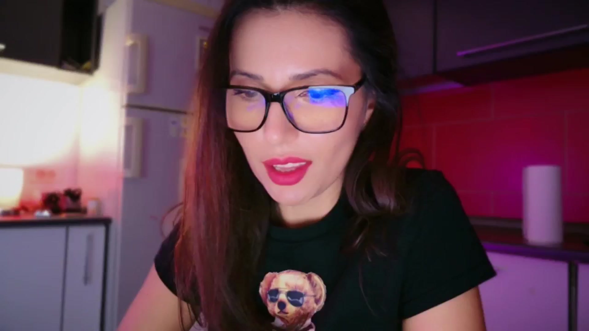 SmileyTinaa video thumbnail