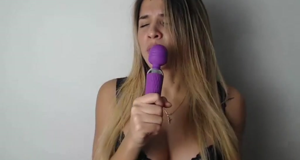 EMILIANA_CRUZ video thumbnail
