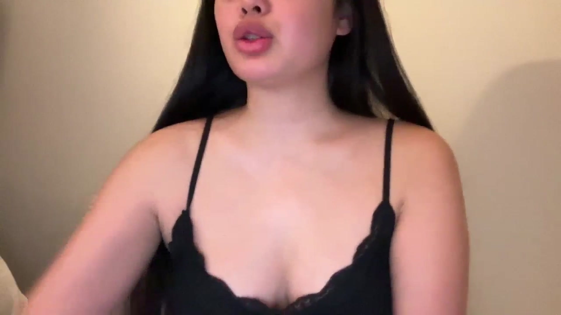 MsAkira video thumbnail