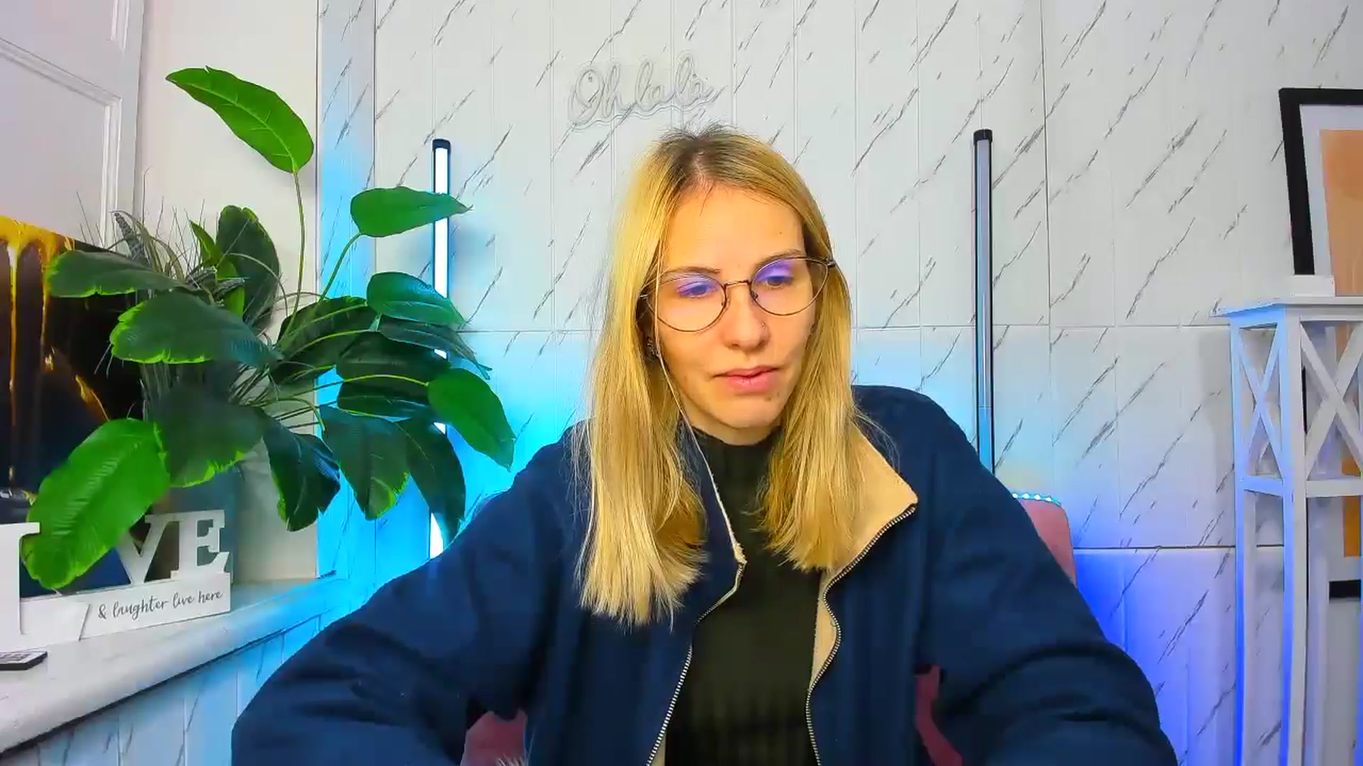 EmmaKriss video thumbnail