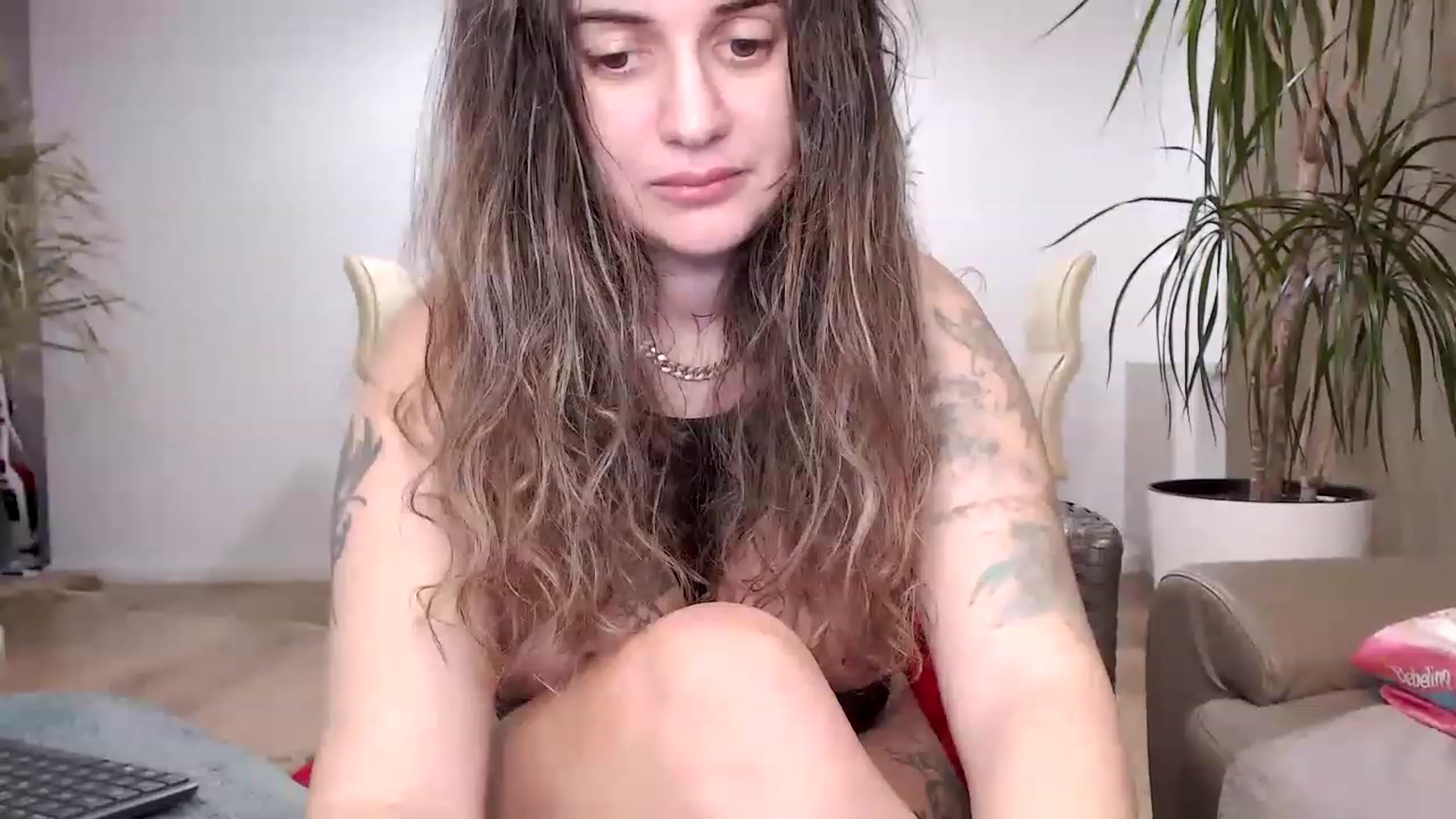 MissDivinna video thumbnail