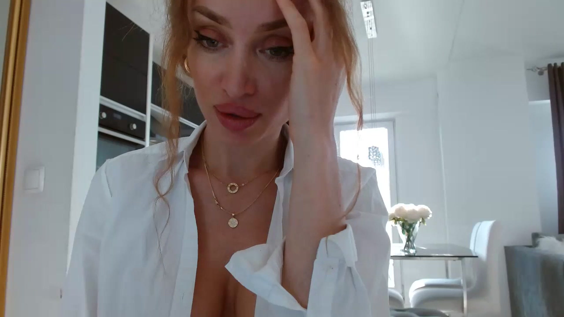 Anayys video thumbnail