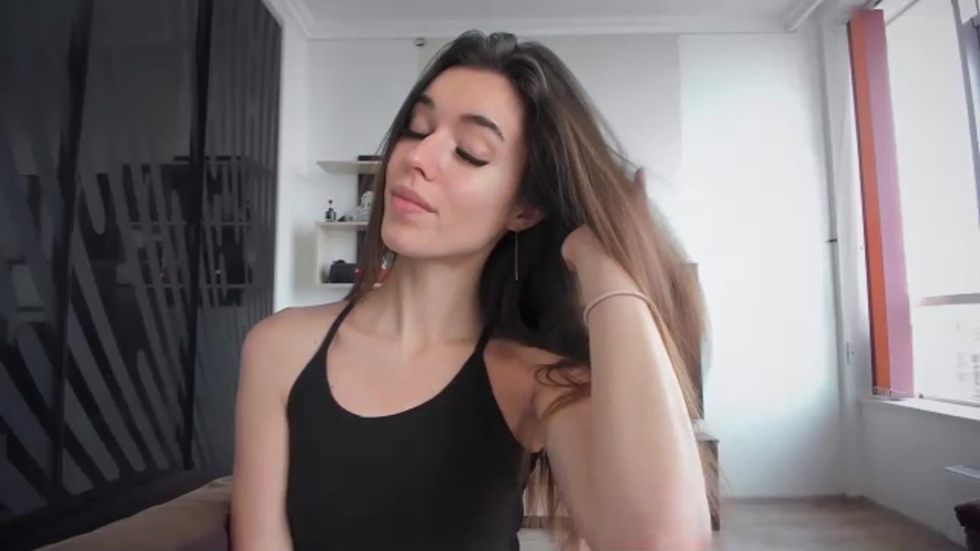 laurensaenz video thumbnail