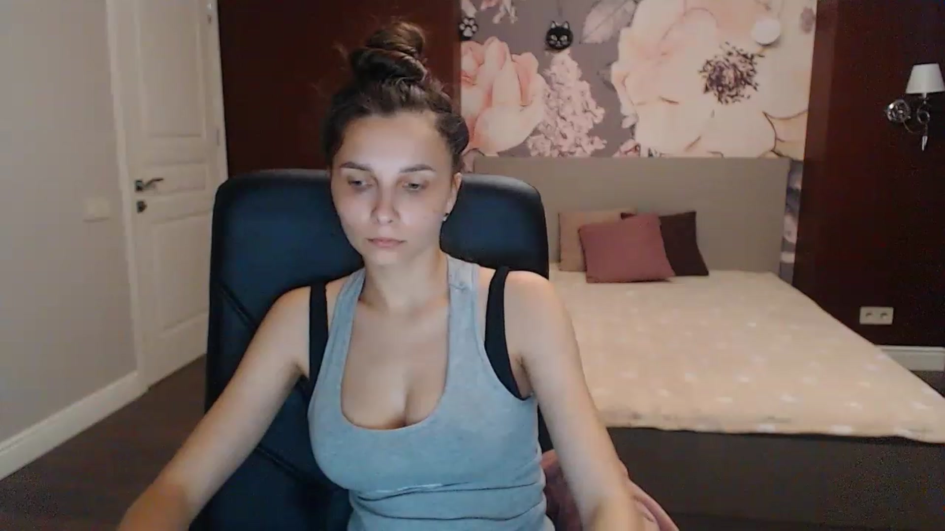 Karina_Mils video thumbnail