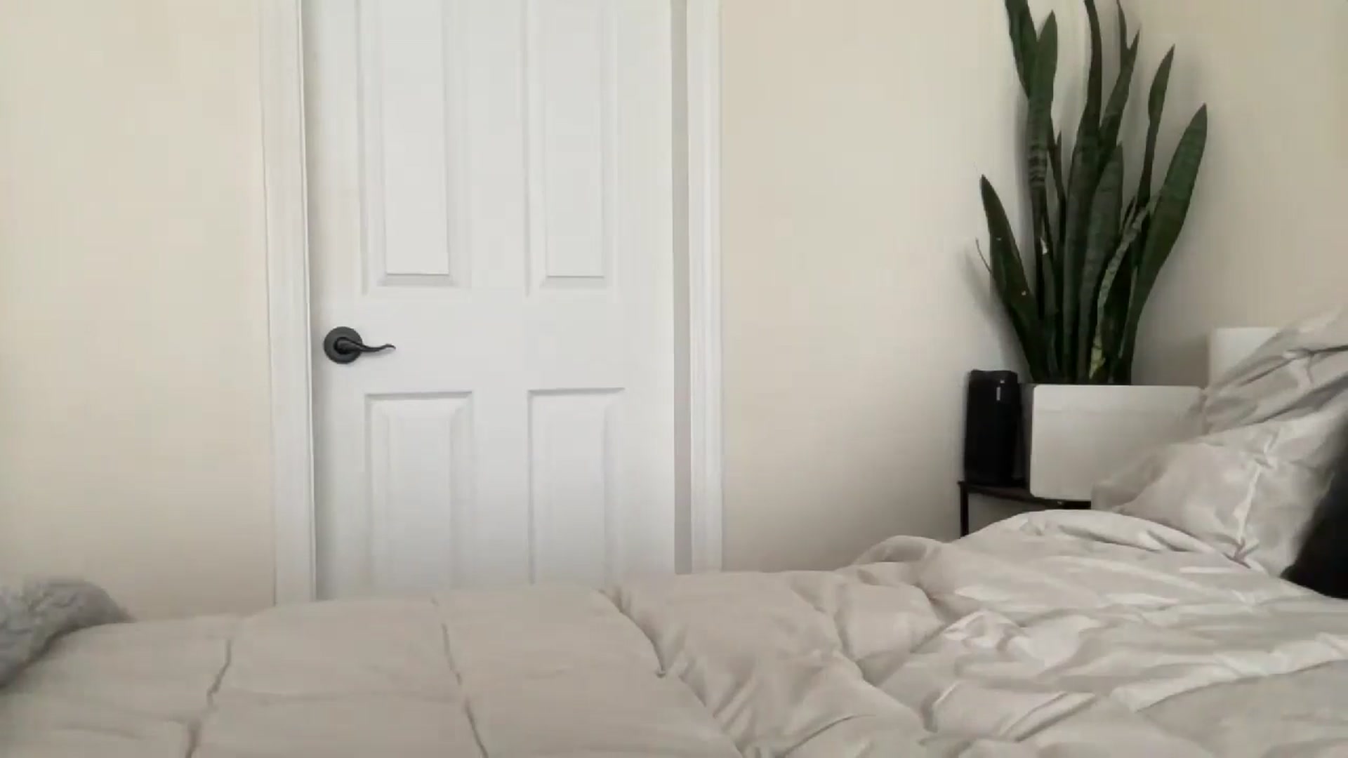 DailyTease video thumbnail