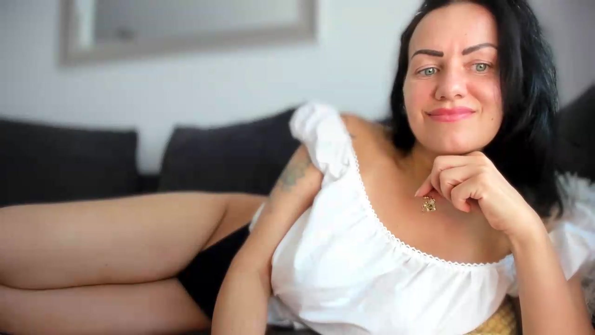 NoaLovee video thumbnail