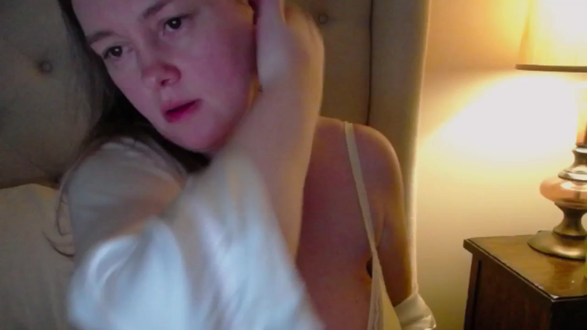 J0llye video thumbnail