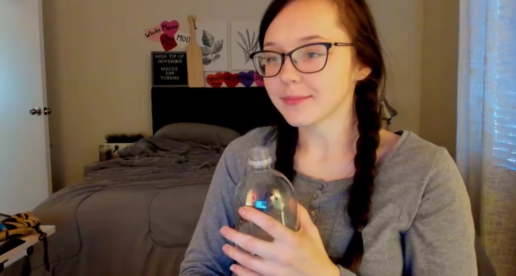 Mira_xo video thumbnail