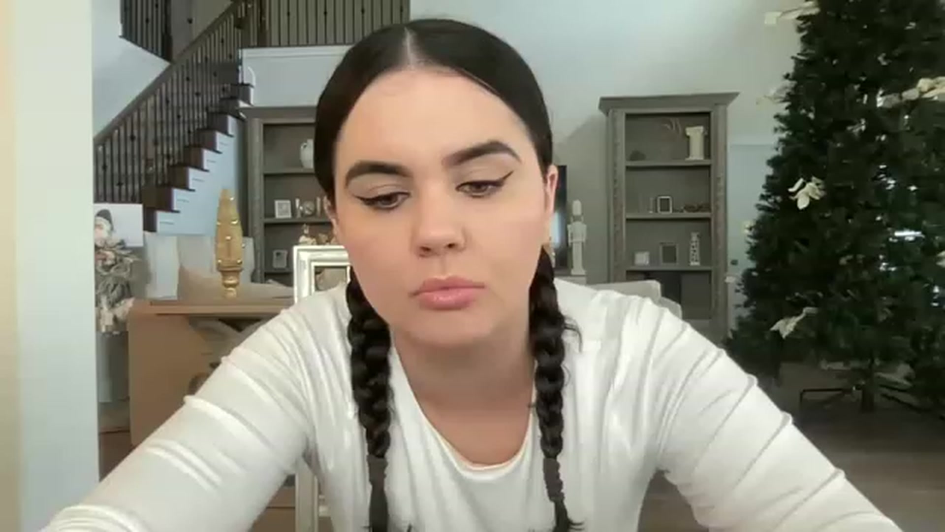 Giaislovely video thumbnail