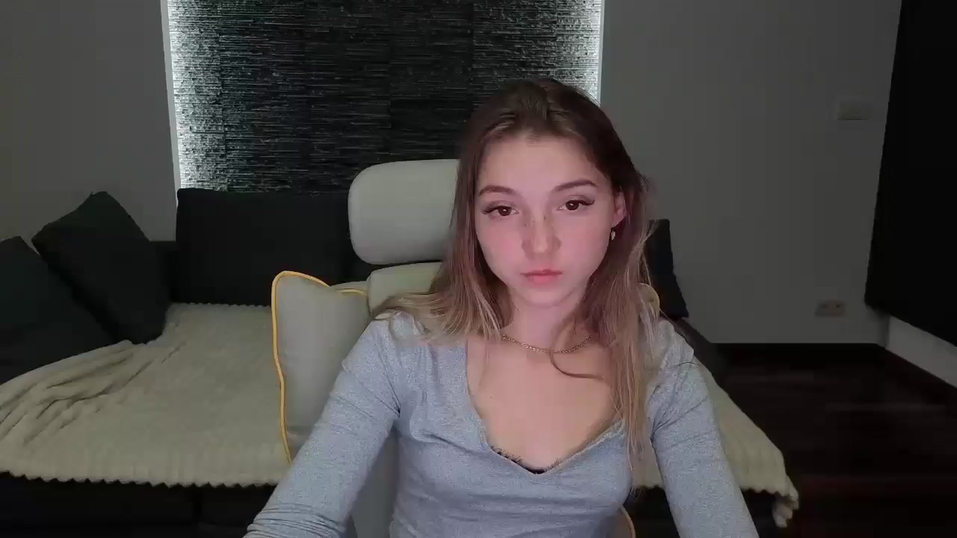 Daisyy video thumbnail