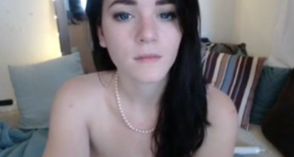 emilylynne video thumbnail