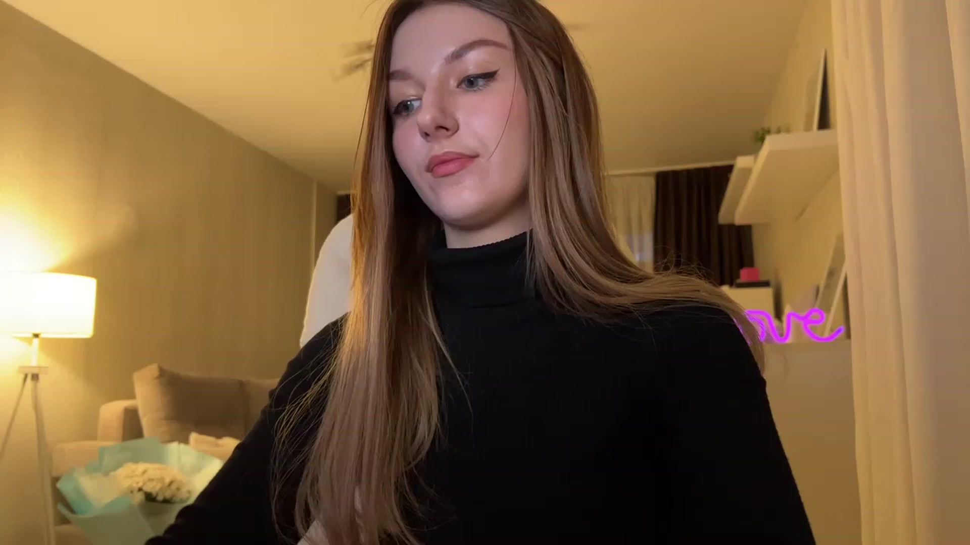 EllenOnline video thumbnail