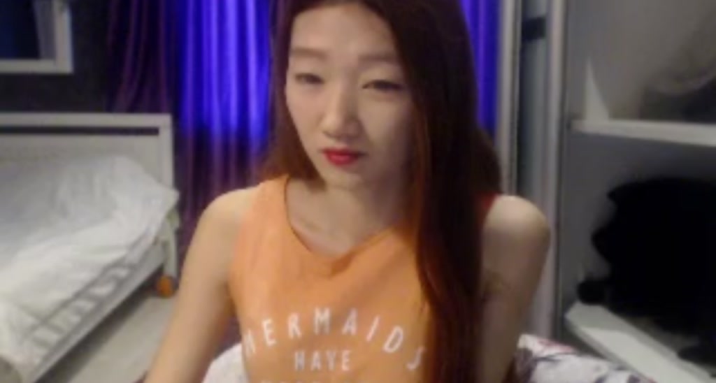FoxyHyuna video thumbnail