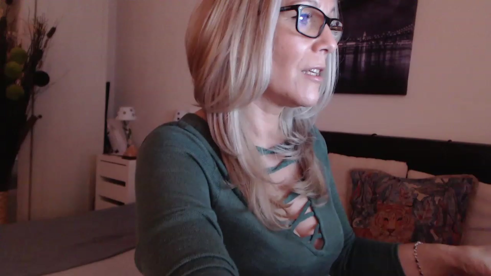 Reeya71 video thumbnail