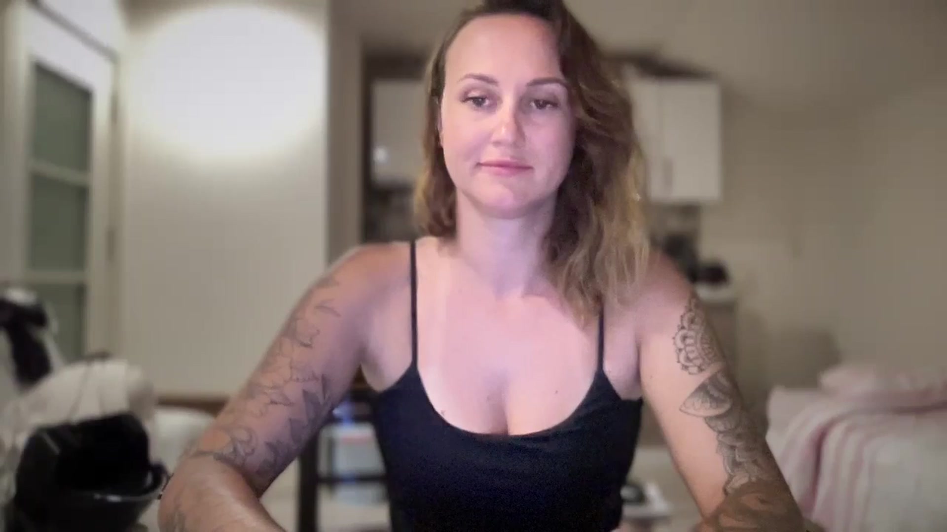 Hi_Love video thumbnail