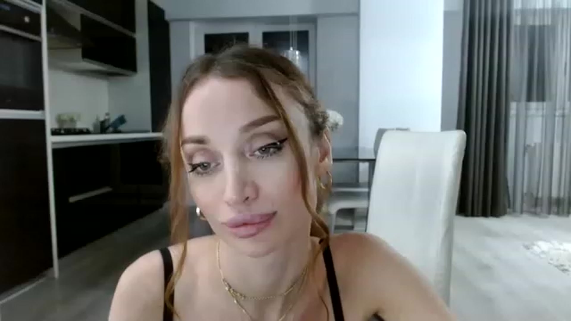 Anayys video thumbnail