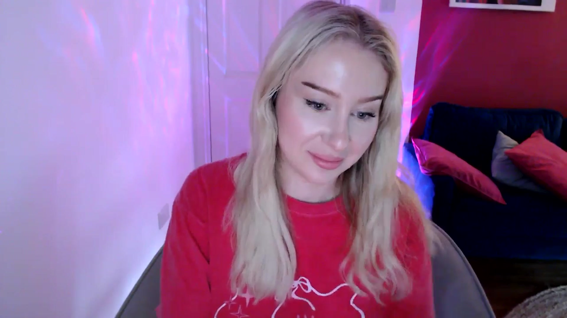 PetiteAvax video thumbnail