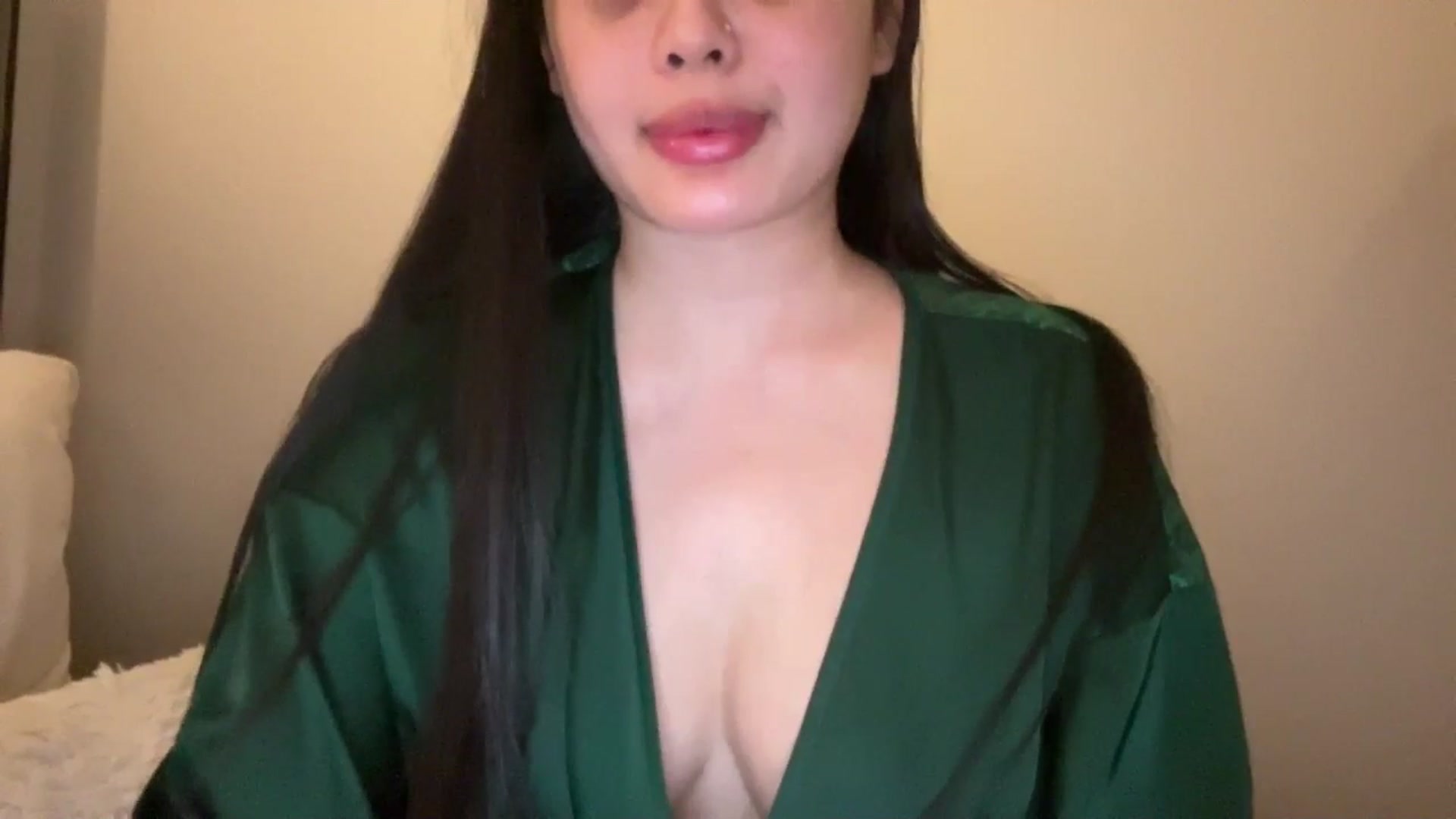 MsAkira video thumbnail