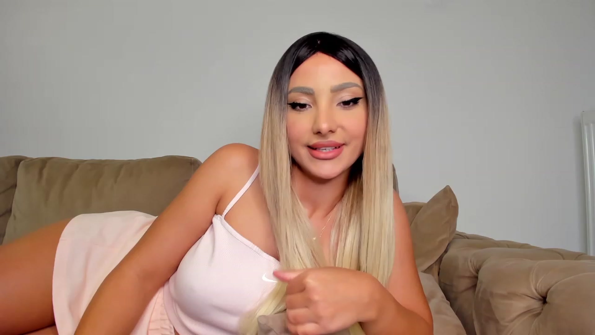 HONEY_A video thumbnail