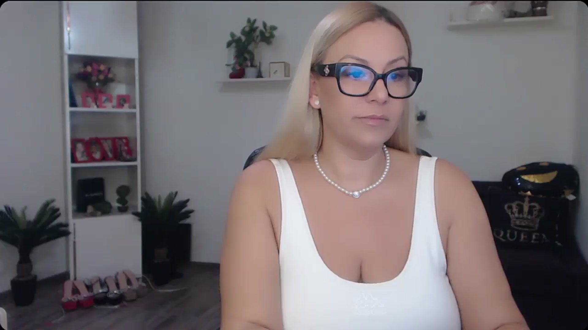 A_baby_Boo video thumbnail