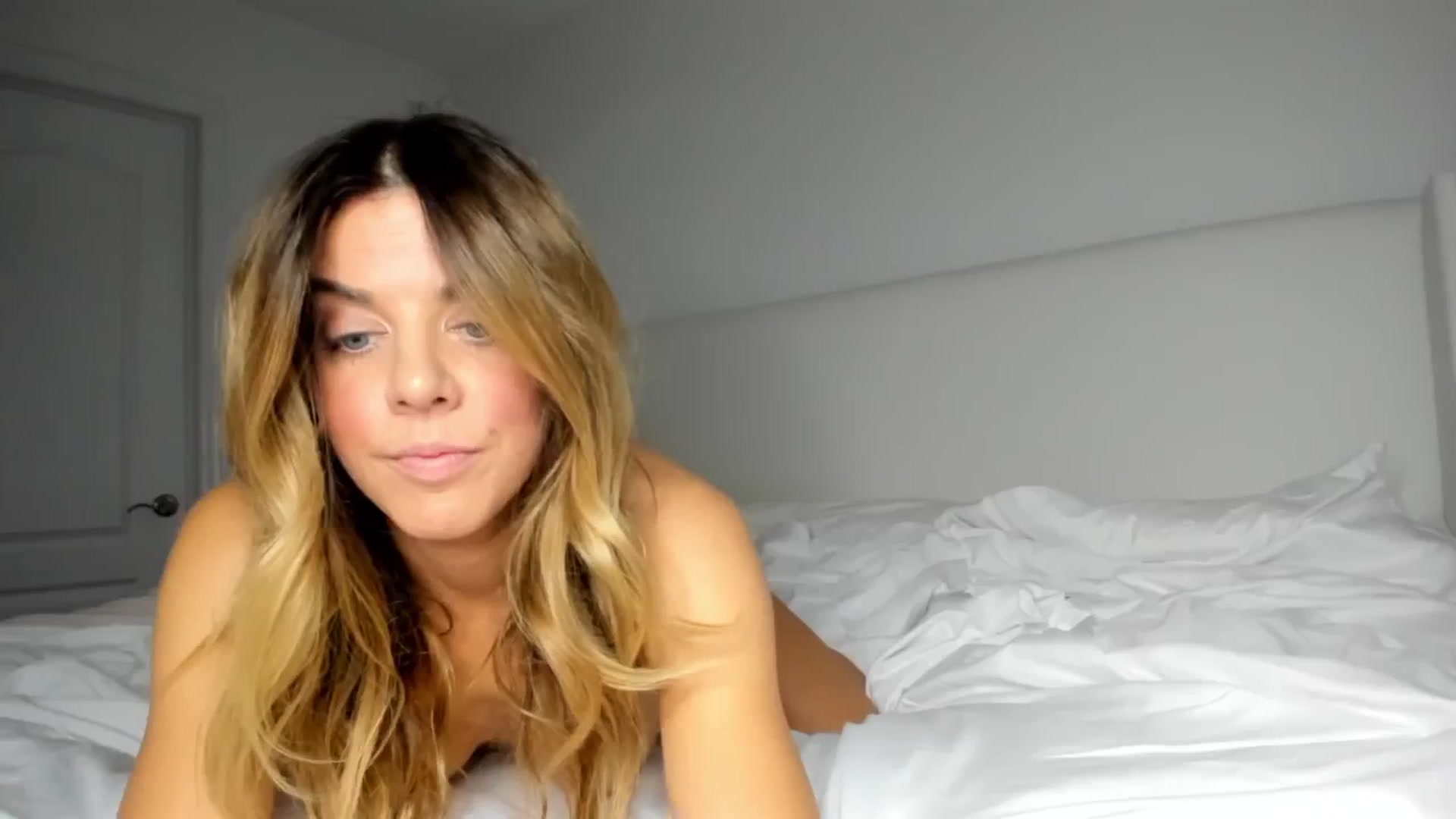 Auvrielle video thumbnail