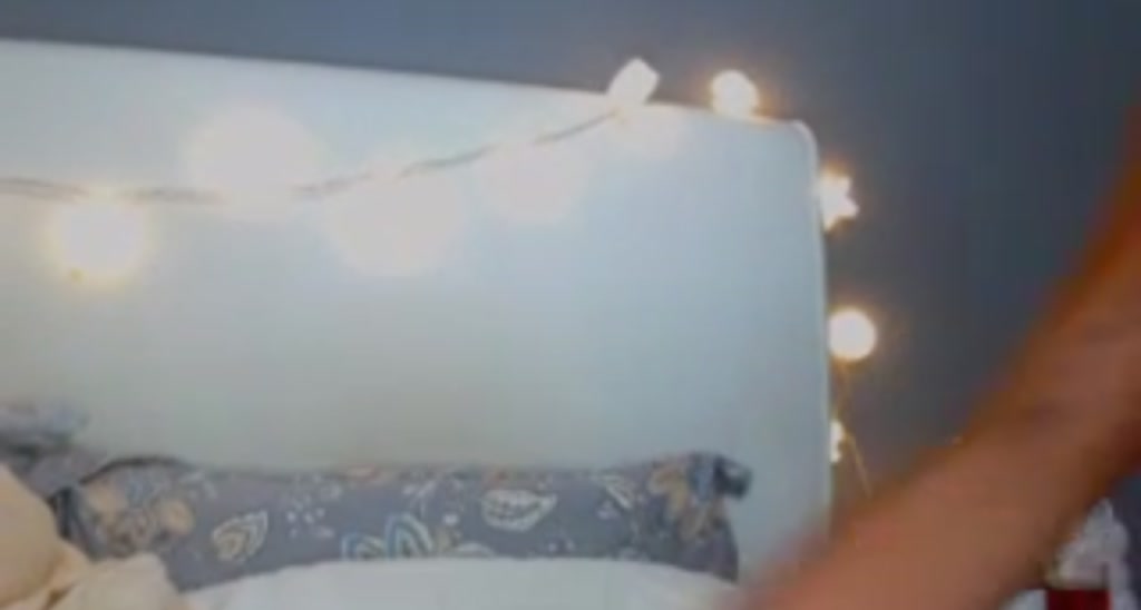 jizzgooglez video thumbnail
